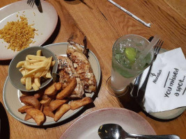 Nando's The Mall World Trade Center food