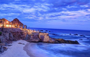 Chicken Rice Shāo Là Fàn Hóng Chéng Měi Shí Außen