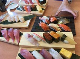 Zhǎo Jīn Yú がし Yì Liú れ Yì Fù Shì Gōng Diàn food