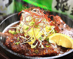 Hé Jiā Zuǒ Jiǔ Píng Diàn food
