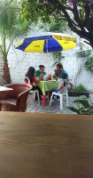 Burger Anti Galau outside