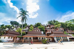 Phi Phi The Beach Resort พีพีอันดามันบีชรีสอร์ท Außen