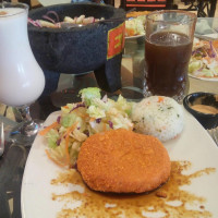 Rumah Makan Warung Cobek Marisa food