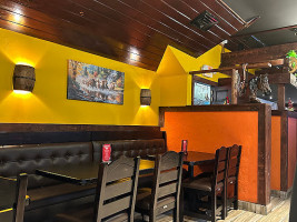 Norbert's Pizza inside