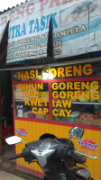 Nasi Goreng Priangan Putra Tasik outside