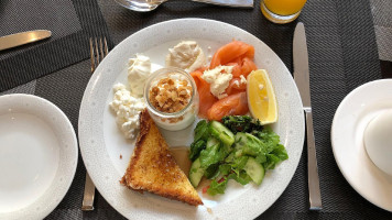 ‪essence‬ food
