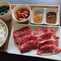 Xià Tīng の Shāo Ròu Wū Shēn Chuān Yī Fān Tíng Essen