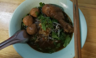 Aonang Chicken Noodle Stall food