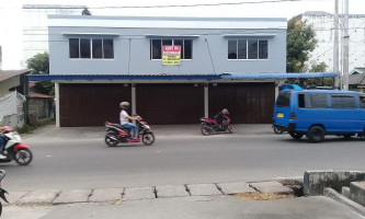 Warung Makan Pak Cokro outside