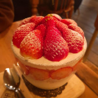 Mrs. Peaberry food