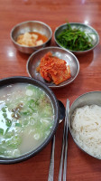 Yukgeori Gomtang food