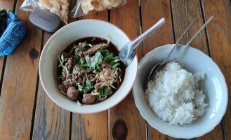 ร้านก๋วยเตี๋ยวสะพานเดโช Getränk