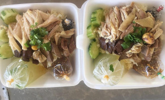 ร้านป้านุ้ย ข้าวมันไก่เบตง ก๋วยเตี๋ยวไก่มะระ Essen