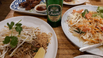 Thanon Khao San Thai Restaurant food