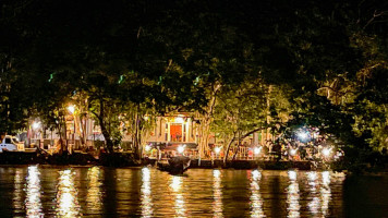 Diya Dahara outside