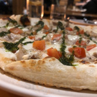Tavola Yì Shì Pī Sà food