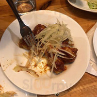 Tavola Yì Shì Pī Sà food