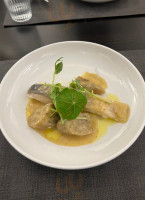 Chǐ Cǎo Bù Liào Lǐ Rén De Jiā food