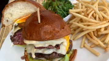 Le Blanc food