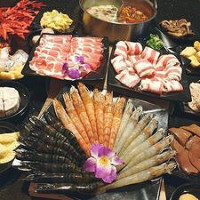 Xiǎo Méng Niú Dǐng Jí Má Là Yǎng Shēng Guō Xīn Zhuāng Diàn food