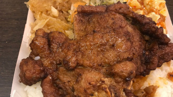 Zhèng Zhōng Pái Gǔ Fàn Qīng Hǎi Diàn food