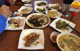 ā Wàng Chéng Shí Táng Tái Zhōng Fēng Yuán Měi Shí Lǎo Diàn food