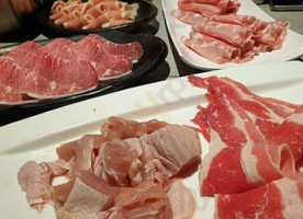 Zhè Yī Xiǎo Guō Tái Zhōng Lì Bǎo Diàn food