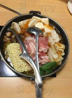 Shāo Ròu Tóng Huà Tái Zhōng Lì Bǎo Diàn food