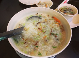 ā Shuǐ Hǎi Xiān Fàn Diàn food