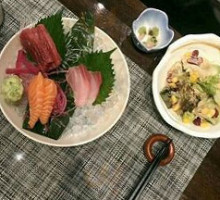 Yún Cān Tīng Zhǎng Shā Ruì Jí Jiǔ Diàn food