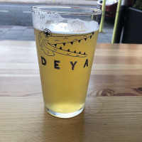 Sān Qiū Shě Chuàng Yì Qīng Shí Guǎn drink