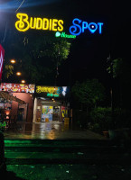 Yī Bēi Cāng Hǎi outside