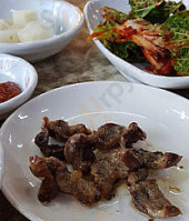 우성삼계탕 food