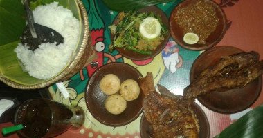 Waroeng Spesial Sambal Ss Solo food