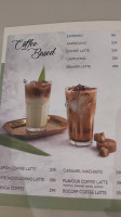 Blooms Coffee Eatery drink