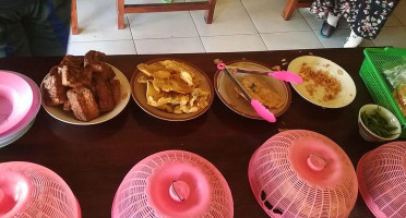 Soto Seger Boyolali Mbok Girah drink