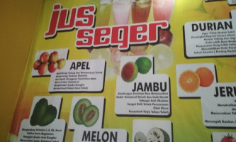Soto Seger Boyolali Mbok Girah menu