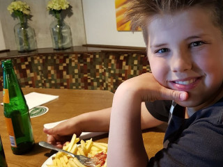 Shoufi Mahfi Mediterranean Grill