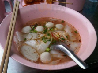 เล้ง เย็นตาโฟ