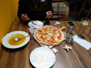 Duke's Pizza Dǐng Jí Yì Shì Báo Pí Pī Sà