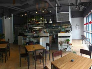 Wán Wèi Cān Zhuō