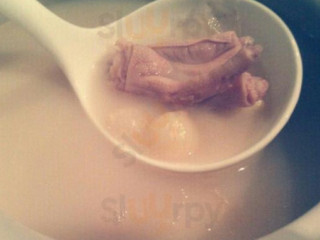 Wài Pó Qiáo Jiǔ Jiē Diàn