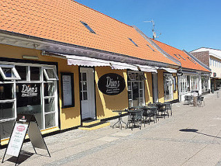 restaurant image